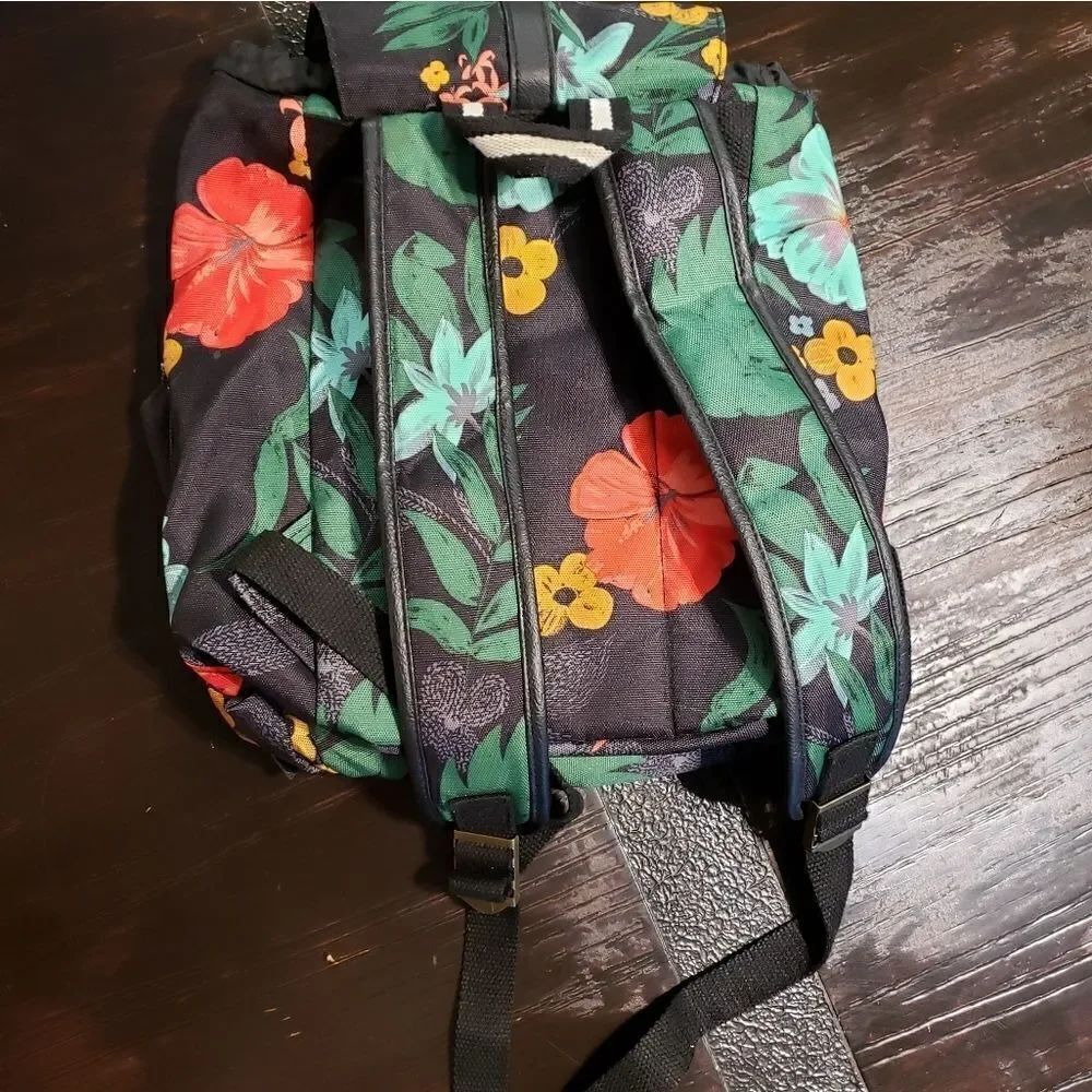 Mossimo floral backpack - Picture 2 of 8